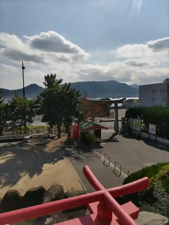 赤間神宮の{uncategorized: "未分類", other: "その他", undefined: "問題あり", building: "その他建物", grave: "お墓", sacred_gate: "鳥居", guardian: "狛犬", statue: "像", buddha: "仏像", history: "歴史", nature: "自然", garden: "庭園", animal: "動物", pagoda: "塔", temizu: "手水舎", mountain_gate: "山門・神門", sanctuary: "本殿・本堂", subordinate: "末社・摂社", art: "芸術", scenery: "景色", jizo: "地蔵", ema: "絵馬", goshuin: "御朱印", omikuji: "おみくじ", items: "授与品その他", amulet: "お守り", goshuincho: "御朱印帳", eats: "食事", festival: "お祭り", votive_dance: "神楽", shichigosan: "七五三参", wedding: "結婚式", experience: "体験その他", initially: "初詣", around: "周辺", anti_infection: "感染症対策"}