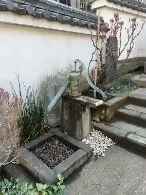 聖輪寺の{uncategorized: "未分類", other: "その他", undefined: "問題あり", building: "その他建物", grave: "お墓", sacred_gate: "鳥居", guardian: "狛犬", statue: "像", buddha: "仏像", history: "歴史", nature: "自然", garden: "庭園", animal: "動物", pagoda: "塔", temizu: "手水舎", mountain_gate: "山門・神門", sanctuary: "本殿・本堂", subordinate: "末社・摂社", art: "芸術", scenery: "景色", jizo: "地蔵", ema: "絵馬", goshuin: "御朱印", omikuji: "おみくじ", items: "授与品その他", amulet: "お守り", goshuincho: "御朱印帳", eats: "食事", festival: "お祭り", votive_dance: "神楽", shichigosan: "七五三参", wedding: "結婚式", experience: "体験その他", initially: "初詣", around: "周辺", anti_infection: "感染症対策"}