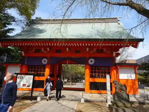 葛飾八幡宮の山門