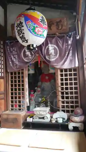 雨寶院の本殿・本堂