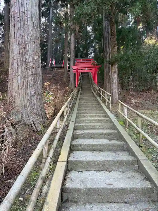 赤堂稲荷大明神 の{uncategorized: "未分類", other: "その他", undefined: "問題あり", building: "その他建物", grave: "お墓", sacred_gate: "鳥居", guardian: "狛犬", statue: "像", buddha: "仏像", history: "歴史", nature: "自然", garden: "庭園", animal: "動物", pagoda: "塔", temizu: "手水舎", mountain_gate: "山門・神門", sanctuary: "本殿・本堂", subordinate: "末社・摂社", art: "芸術", scenery: "景色", jizo: "地蔵", ema: "絵馬", goshuin: "御朱印", omikuji: "おみくじ", items: "授与品その他", amulet: "お守り", goshuincho: "御朱印帳", eats: "食事", festival: "お祭り", votive_dance: "神楽", shichigosan: "七五三参", wedding: "結婚式", experience: "体験その他", initially: "初詣", around: "周辺", anti_infection: "感染症対策"}