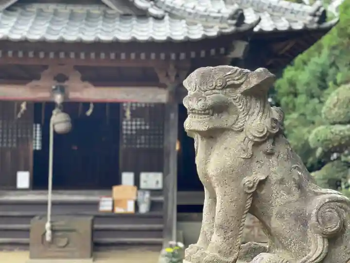 伏木香取神社の狛犬