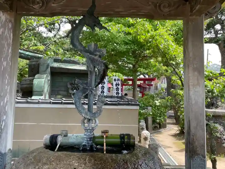 妙福寺の手水舎