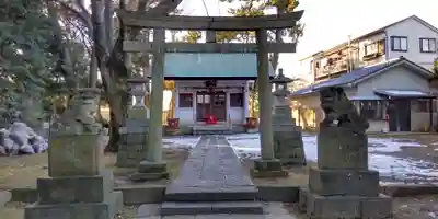 新堀日枝神社の鳥居