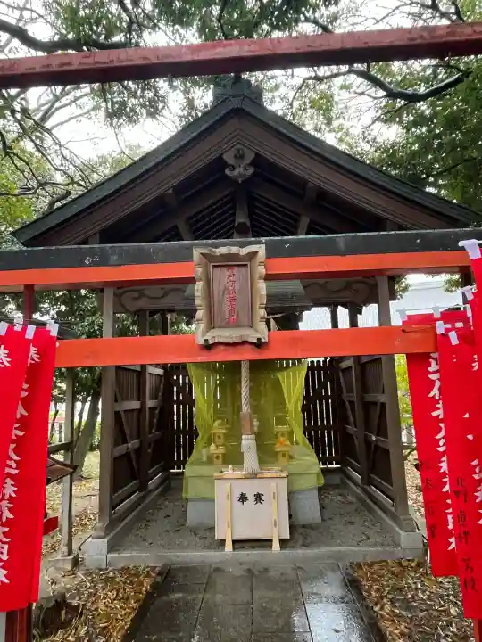 大鳥羽衣濱神社の{uncategorized: "未分類", other: "その他", undefined: "問題あり", building: "その他建物", grave: "お墓", sacred_gate: "鳥居", guardian: "狛犬", statue: "像", buddha: "仏像", history: "歴史", nature: "自然", garden: "庭園", animal: "動物", pagoda: "塔", temizu: "手水舎", mountain_gate: "山門・神門", sanctuary: "本殿・本堂", subordinate: "末社・摂社", art: "芸術", scenery: "景色", jizo: "地蔵", ema: "絵馬", goshuin: "御朱印", omikuji: "おみくじ", items: "授与品その他", amulet: "お守り", goshuincho: "御朱印帳", eats: "食事", festival: "お祭り", votive_dance: "神楽", shichigosan: "七五三参", wedding: "結婚式", experience: "体験その他", initially: "初詣", around: "周辺", anti_infection: "感染症対策"}