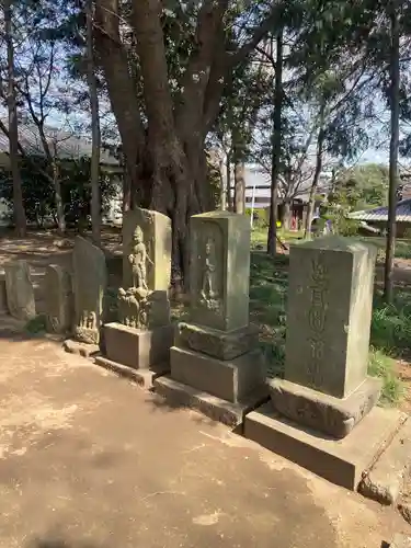 太子堂神明神社の塔