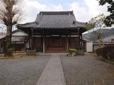 了源寺の本殿・本堂