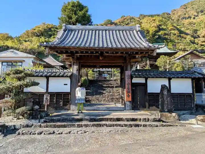 安養寺の本殿・本堂