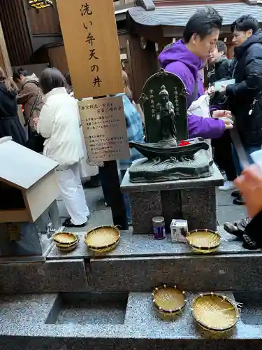 小網神社の{uncategorized: "未分類", other: "その他", undefined: "問題あり", building: "その他建物", grave: "お墓", sacred_gate: "鳥居", guardian: "狛犬", statue: "像", buddha: "仏像", history: "歴史", nature: "自然", garden: "庭園", animal: "動物", pagoda: "塔", temizu: "手水舎", mountain_gate: "山門・神門", sanctuary: "本殿・本堂", subordinate: "末社・摂社", art: "芸術", scenery: "景色", jizo: "地蔵", ema: "絵馬", goshuin: "御朱印", omikuji: "おみくじ", items: "授与品その他", amulet: "お守り", goshuincho: "御朱印帳", eats: "食事", festival: "お祭り", votive_dance: "神楽", shichigosan: "七五三参", wedding: "結婚式", experience: "体験その他", initially: "初詣", around: "周辺", anti_infection: "感染症対策"}