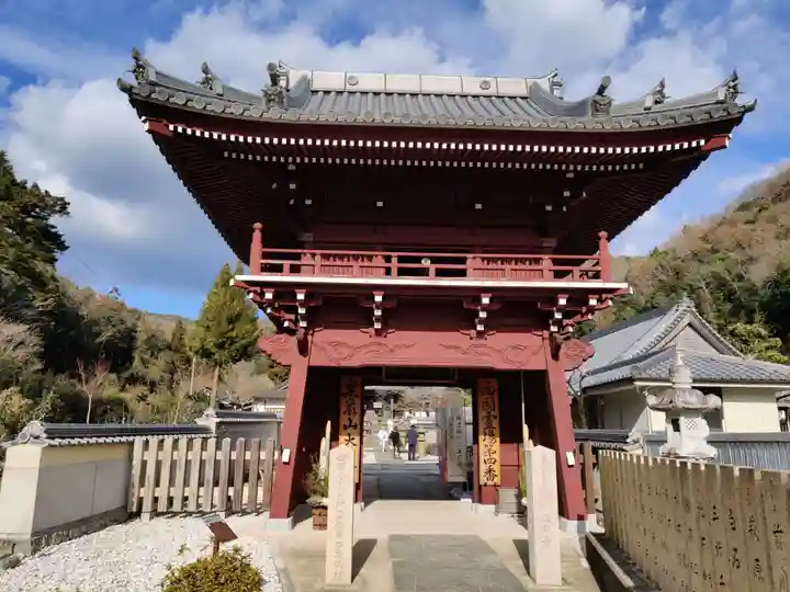 大日寺の山門・神門