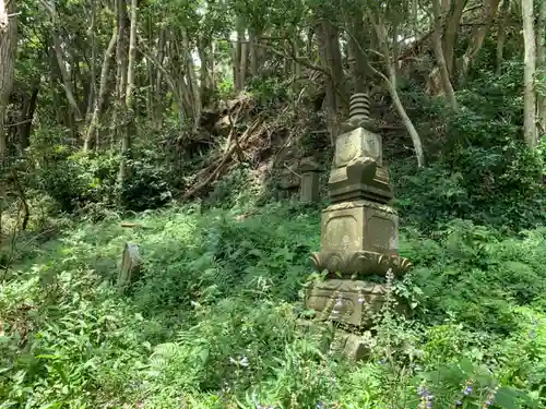 諏訪神社のお墓