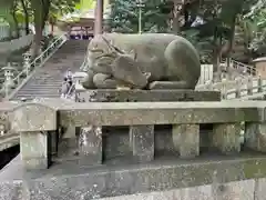 枚岡神社の像