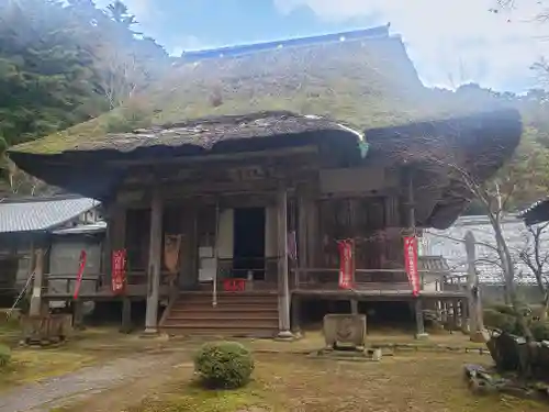 瓦屋寺の本殿・本堂