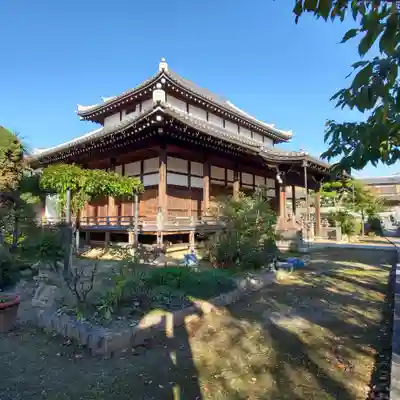 光遍寺の本殿・本堂