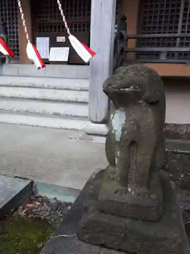 旅立稲荷神社の狛犬