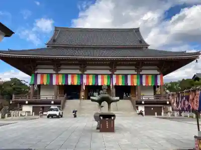 西新井大師総持寺の本殿・本堂