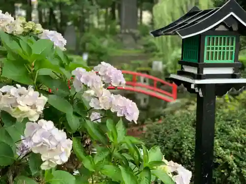 小室浅間神社の庭園