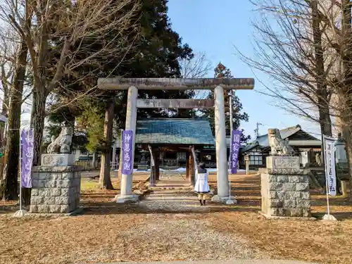 諏訪護国神社の鳥居