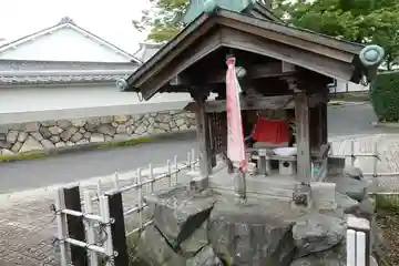 橋守地蔵尊の本殿・本堂