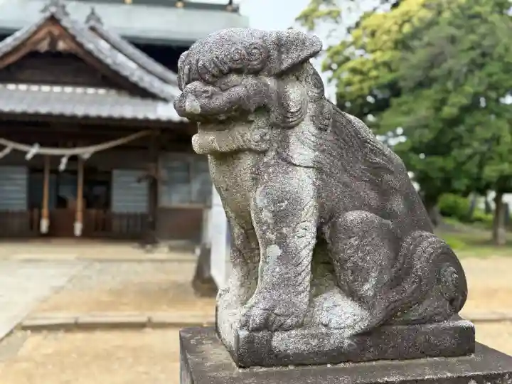 秋葉神社の{uncategorized: "未分類", other: "その他", undefined: "問題あり", building: "その他建物", grave: "お墓", sacred_gate: "鳥居", guardian: "狛犬", statue: "像", buddha: "仏像", history: "歴史", nature: "自然", garden: "庭園", animal: "動物", pagoda: "塔", temizu: "手水舎", mountain_gate: "山門・神門", sanctuary: "本殿・本堂", subordinate: "末社・摂社", art: "芸術", scenery: "景色", jizo: "地蔵", ema: "絵馬", goshuin: "御朱印", omikuji: "おみくじ", items: "授与品その他", amulet: "お守り", goshuincho: "御朱印帳", eats: "食事", festival: "お祭り", votive_dance: "神楽", shichigosan: "七五三参", wedding: "結婚式", experience: "体験その他", initially: "初詣", around: "周辺", anti_infection: "感染症対策"}