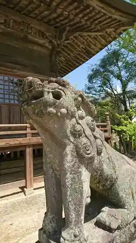 與止日女神社の狛犬