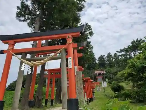 高屋敷稲荷神社の鳥居