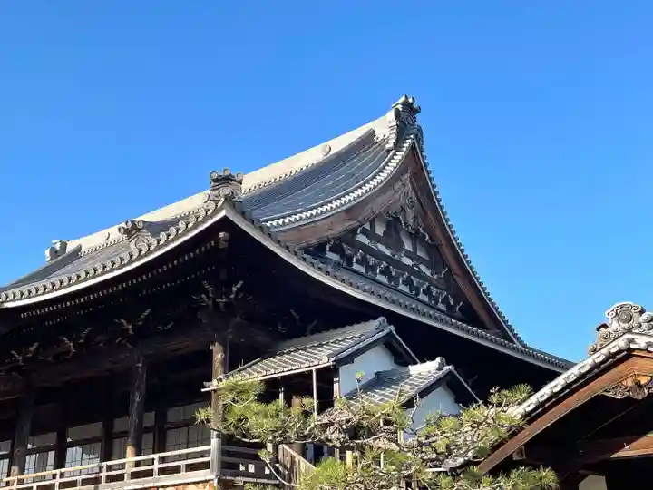 威徳閣本行寺(滋賀県)