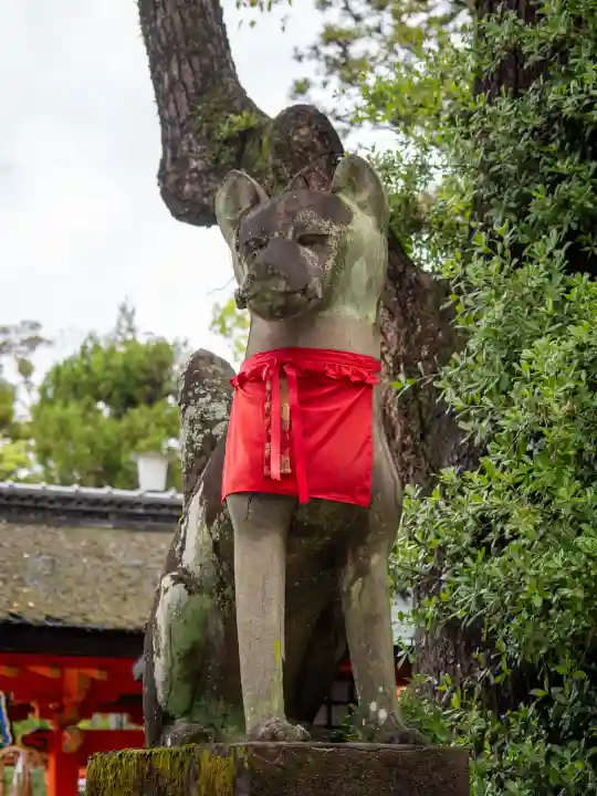 伏見稲荷大社の{uncategorized: "未分類", other: "その他", undefined: "問題あり", building: "その他建物", grave: "お墓", sacred_gate: "鳥居", guardian: "狛犬", statue: "像", buddha: "仏像", history: "歴史", nature: "自然", garden: "庭園", animal: "動物", pagoda: "塔", temizu: "手水舎", mountain_gate: "山門・神門", sanctuary: "本殿・本堂", subordinate: "末社・摂社", art: "芸術", scenery: "景色", jizo: "地蔵", ema: "絵馬", goshuin: "御朱印", omikuji: "おみくじ", items: "授与品その他", amulet: "お守り", goshuincho: "御朱印帳", eats: "食事", festival: "お祭り", votive_dance: "神楽", shichigosan: "七五三参", wedding: "結婚式", experience: "体験その他", initially: "初詣", around: "周辺", anti_infection: "感染症対策"}