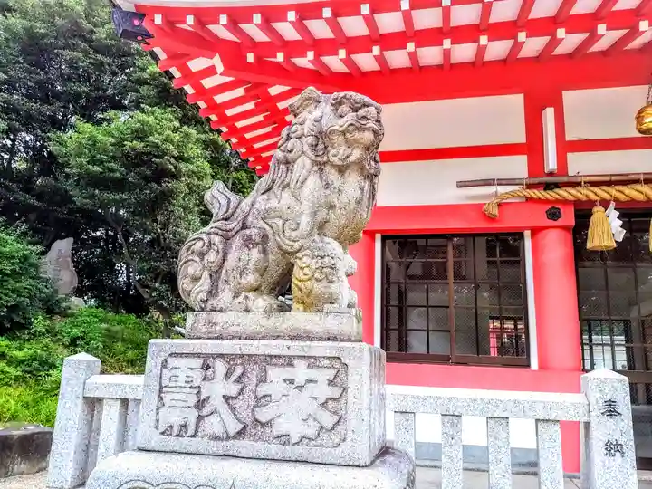 八幡社(高鴨八幡宮)の狛犬