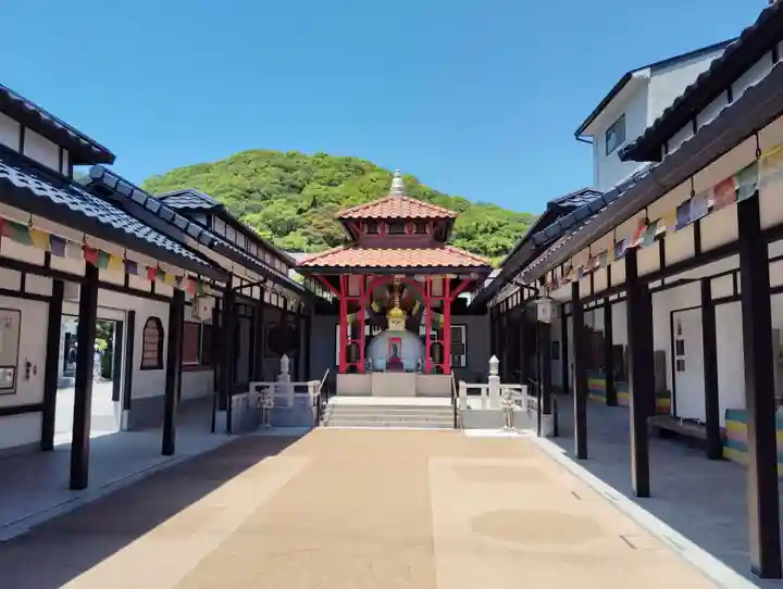 祈りの回廊亜細亜万神殿(兵庫県)