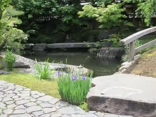 湯島天満宮の庭園