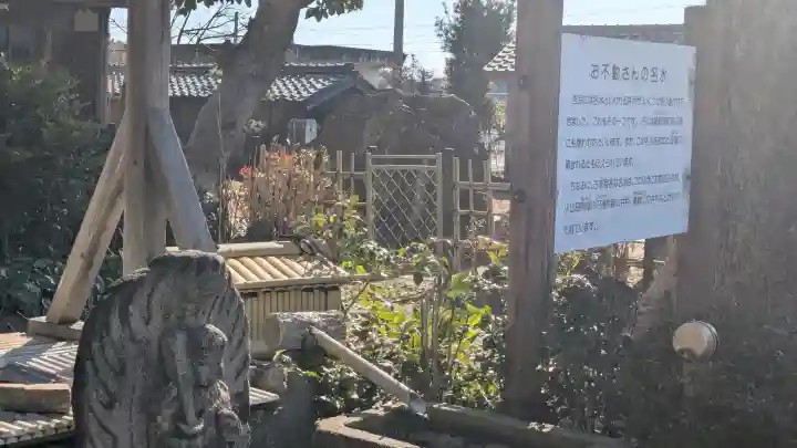 金蓮寺の{uncategorized: "未分類", other: "その他", undefined: "問題あり", building: "その他建物", grave: "お墓", sacred_gate: "鳥居", guardian: "狛犬", statue: "像", buddha: "仏像", history: "歴史", nature: "自然", garden: "庭園", animal: "動物", pagoda: "塔", temizu: "手水舎", mountain_gate: "山門・神門", sanctuary: "本殿・本堂", subordinate: "末社・摂社", art: "芸術", scenery: "景色", jizo: "地蔵", ema: "絵馬", goshuin: "御朱印", omikuji: "おみくじ", items: "授与品その他", amulet: "お守り", goshuincho: "御朱印帳", eats: "食事", festival: "お祭り", votive_dance: "神楽", shichigosan: "七五三参", wedding: "結婚式", experience: "体験その他", initially: "初詣", around: "周辺", anti_infection: "感染症対策"}