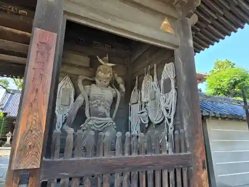 斑鳩寺の山門