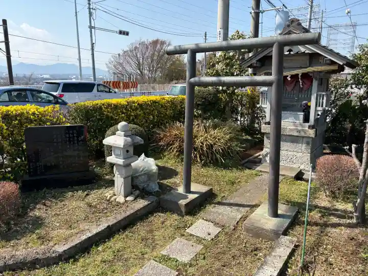 金蚮辨財天の{uncategorized: "未分類", other: "その他", undefined: "問題あり", building: "その他建物", grave: "お墓", sacred_gate: "鳥居", guardian: "狛犬", statue: "像", buddha: "仏像", history: "歴史", nature: "自然", garden: "庭園", animal: "動物", pagoda: "塔", temizu: "手水舎", mountain_gate: "山門・神門", sanctuary: "本殿・本堂", subordinate: "末社・摂社", art: "芸術", scenery: "景色", jizo: "地蔵", ema: "絵馬", goshuin: "御朱印", omikuji: "おみくじ", items: "授与品その他", amulet: "お守り", goshuincho: "御朱印帳", eats: "食事", festival: "お祭り", votive_dance: "神楽", shichigosan: "七五三参", wedding: "結婚式", experience: "体験その他", initially: "初詣", around: "周辺", anti_infection: "感染症対策"}