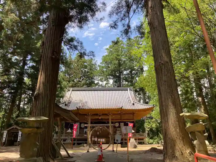 米川八幡神社の本殿・本堂