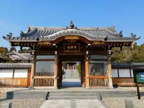 小松寺の山門