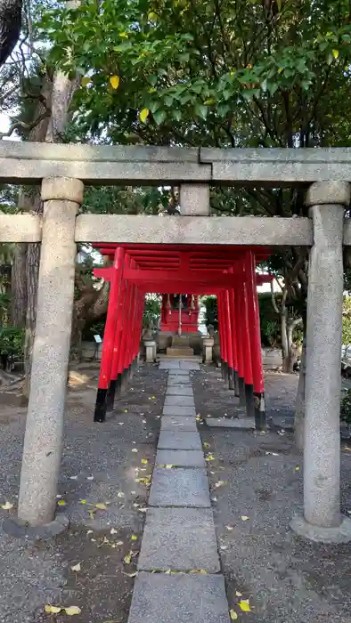 城山稲荷神社の鳥居