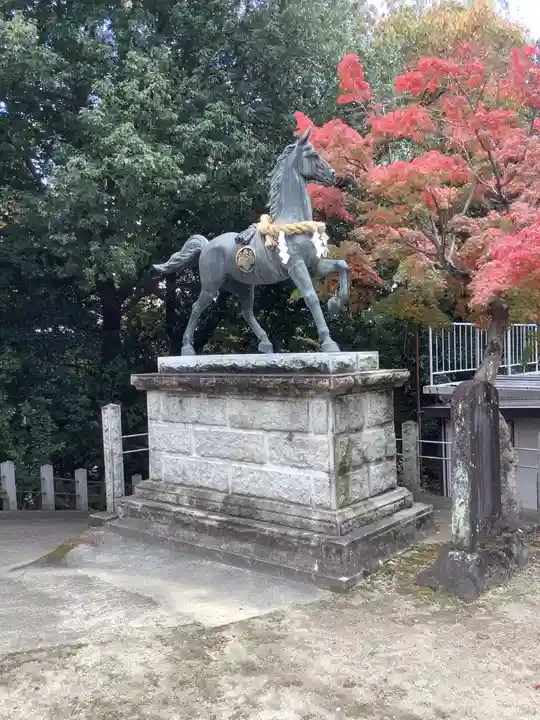 八劔神社(大森)の狛犬