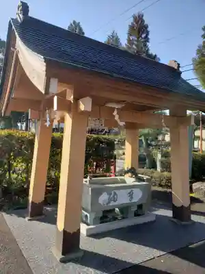 總社 和田八幡宮の手水舎