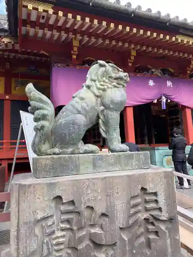 浅草神社の狛犬