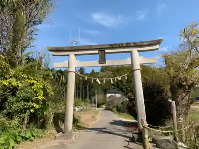 八幡神社の鳥居
