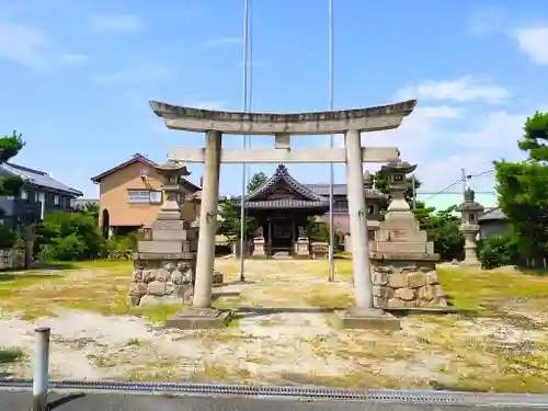 八幡社（男山八幡宮）の鳥居