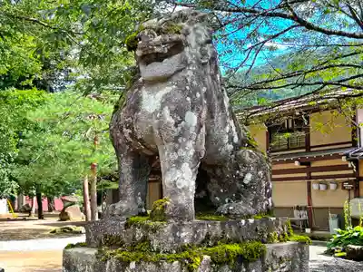 荒城神社の狛犬