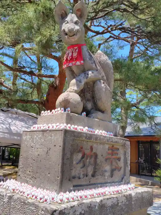 竹駒神社の{uncategorized: "未分類", other: "その他", undefined: "問題あり", building: "その他建物", grave: "お墓", sacred_gate: "鳥居", guardian: "狛犬", statue: "像", buddha: "仏像", history: "歴史", nature: "自然", garden: "庭園", animal: "動物", pagoda: "塔", temizu: "手水舎", mountain_gate: "山門・神門", sanctuary: "本殿・本堂", subordinate: "末社・摂社", art: "芸術", scenery: "景色", jizo: "地蔵", ema: "絵馬", goshuin: "御朱印", omikuji: "おみくじ", items: "授与品その他", amulet: "お守り", goshuincho: "御朱印帳", eats: "食事", festival: "お祭り", votive_dance: "神楽", shichigosan: "七五三参", wedding: "結婚式", experience: "体験その他", initially: "初詣", around: "周辺", anti_infection: "感染症対策"}