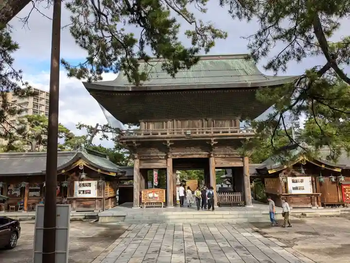 白山神社(新潟県)
