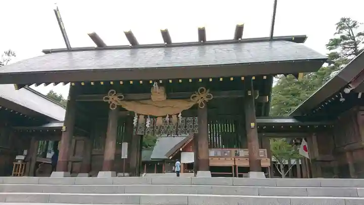 北海道神宮の山門・神門