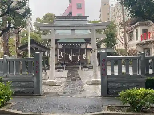 中葛西香取神社の{uncategorized: "未分類", other: "その他", undefined: "問題あり", building: "その他建物", grave: "お墓", sacred_gate: "鳥居", guardian: "狛犬", statue: "像", buddha: "仏像", history: "歴史", nature: "自然", garden: "庭園", animal: "動物", pagoda: "塔", temizu: "手水舎", mountain_gate: "山門・神門", sanctuary: "本殿・本堂", subordinate: "末社・摂社", art: "芸術", scenery: "景色", jizo: "地蔵", ema: "絵馬", goshuin: "御朱印", omikuji: "おみくじ", items: "授与品その他", amulet: "お守り", goshuincho: "御朱印帳", eats: "食事", festival: "お祭り", votive_dance: "神楽", shichigosan: "七五三参", wedding: "結婚式", experience: "体験その他", initially: "初詣", around: "周辺", anti_infection: "感染症対策"}