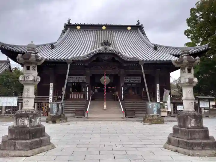 鑁阿寺の本殿・本堂