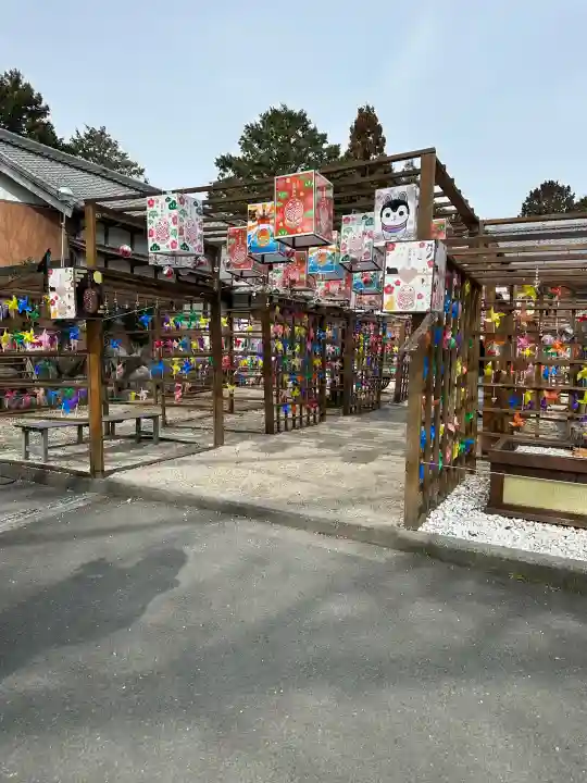 金井神社の{uncategorized: "未分類", other: "その他", undefined: "問題あり", building: "その他建物", grave: "お墓", sacred_gate: "鳥居", guardian: "狛犬", statue: "像", buddha: "仏像", history: "歴史", nature: "自然", garden: "庭園", animal: "動物", pagoda: "塔", temizu: "手水舎", mountain_gate: "山門・神門", sanctuary: "本殿・本堂", subordinate: "末社・摂社", art: "芸術", scenery: "景色", jizo: "地蔵", ema: "絵馬", goshuin: "御朱印", omikuji: "おみくじ", items: "授与品その他", amulet: "お守り", goshuincho: "御朱印帳", eats: "食事", festival: "お祭り", votive_dance: "神楽", shichigosan: "七五三参", wedding: "結婚式", experience: "体験その他", initially: "初詣", around: "周辺", anti_infection: "感染症対策"}