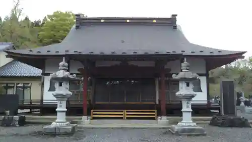 萬福寺の本殿